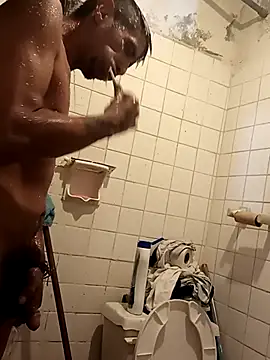 Snapshot of elcobin chatting on 09-10-25, 05:29 elcobin online show from 09-10-25, 05:29