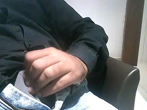 Snapshot of cryptoman1119 chatting on 12-03-25, 11:52 cryptoman1119 online show from 12-03-25, 11:52