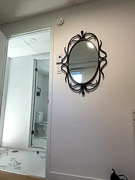 Sweetleeahxx online show from 09-10-25, 01:55