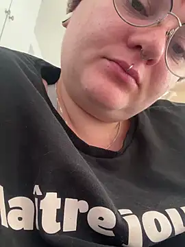 Sweetleeahxx online show from 09-18-25, 12:51