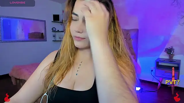 Lucia star   online show from 02-25-25, 02:25