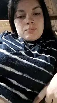 Snapshot of Romax2 chatting on 12-18-24, 11:30 Romax2 online show from 12-18-24, 11:30