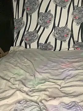 Snapshot of Romax2 chatting on 02-15-25, 08:54 Romax2 online show from 02-15-25, 08:54