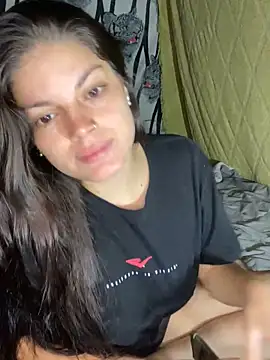 Snapshot of Romax2 chatting on 03-13-25, 04:27 Romax2 online show from 03-13-25, 04:27