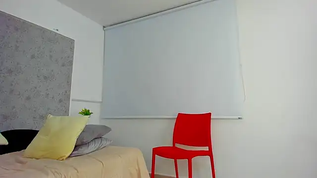 Snapshot of Latrellx7 chatting on 02-27-25, 02:43 Latrellx7 online show from 02-27-25, 02:43