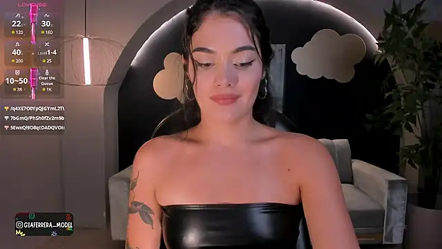 GiaFerrara online show from 03-18-25, 01:21