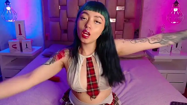 GigiVolkova online show from 01-06-25, 08:39