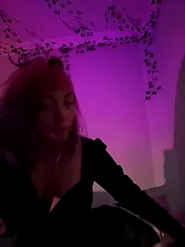 GigiVolkova online show from 10-05-25, 10:18