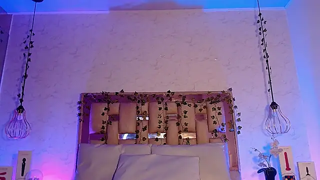 GigiVolkova online show from 10-11-25, 07:56