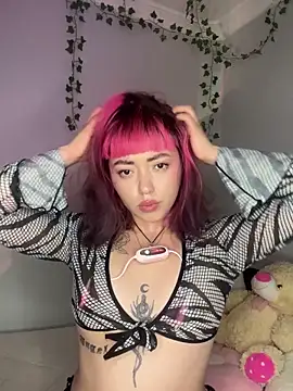 GigiVolkova online show from 11-10-25, 08:52