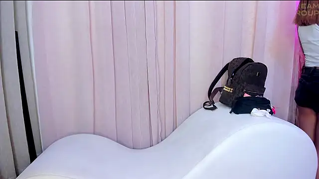 Yourslust  online show from 03-17-26, 08:12