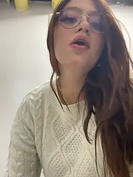 Snapshot of sweet_valery21 chatting on 02-28-25, 02:20 sweet valery21 online show from 02-28-25, 02:20