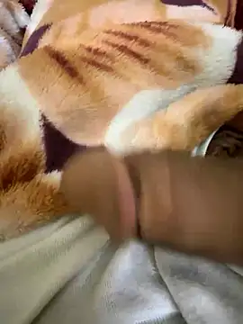 Snapshot of hamed-697 chatting on 12-02-24, 07:03 hamed-697 online show from 12-02-24, 07:03