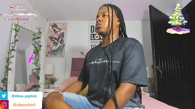 Snapshot of Alexa_paytom1 chatting on 12-15-24, 11:42 Alexa paytom1 online show from 12-15-24, 11:42