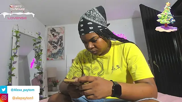 Snapshot of Alexa_paytom1 chatting on 12-22-24, 10:15 Alexa paytom1 online show from 12-22-24, 10:15