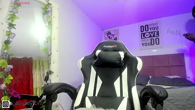 Alexa paytom1 online show from 03-30-26, 02:12