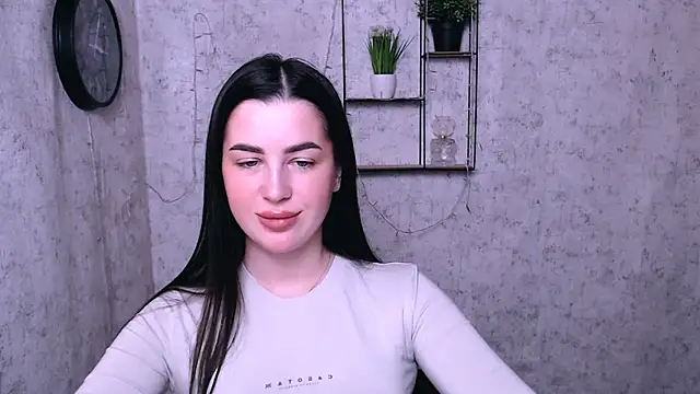 DivaKaily  online show from 02-05-25, 06:13