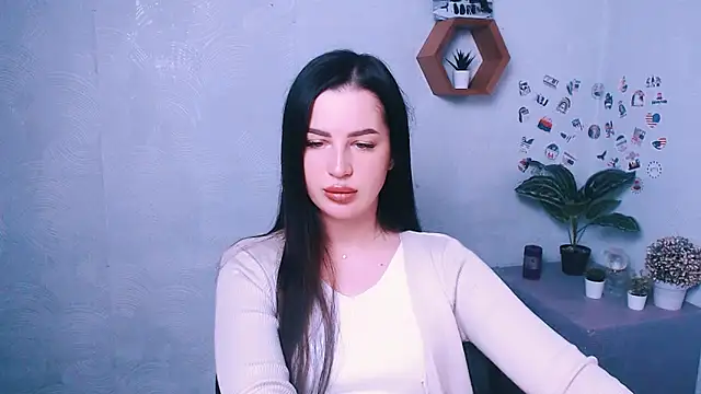 DivaKaily  online show from 10-04-25, 04:10