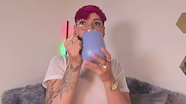 MiaMorgan  online show from 11-25-25, 01:44