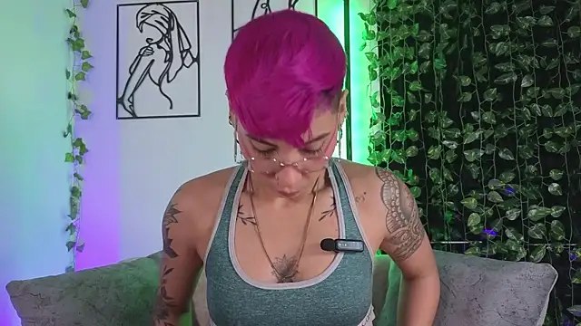 MiaMorgan  online show from 02-03-26, 01:05