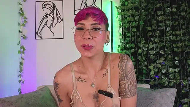 MiaMorgan  online show from 02-07-26, 03:38