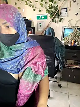 Snapshot of NAJWA-ARAB chatting on 02-26-25, 02:25 NAJWA-ARAB online show from 02-26-25, 02:25