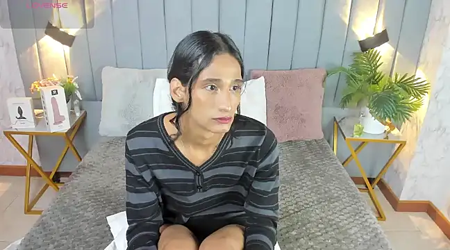 skyyfoxpraga online show from 01-14-25, 02:11