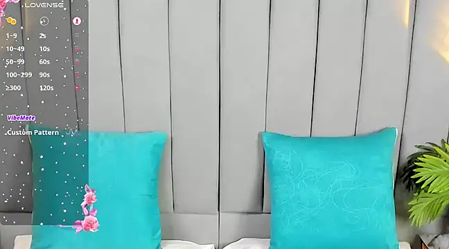 skyyfoxpraga online show from 03-11-25, 04:18