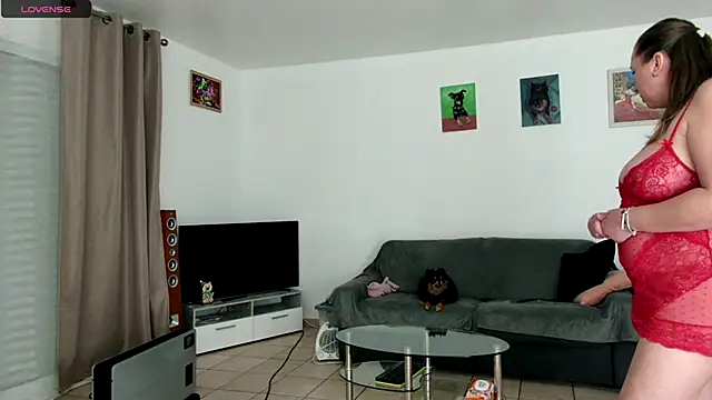 Snapshot of YOUR_ELENA chatting on 01-07-25, 05:53 YOUR ELENA online show from 01-07-25, 05:53