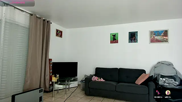 Snapshot of YOUR_ELENA chatting on 01-16-25, 05:33 YOUR ELENA online show from 01-16-25, 05:33