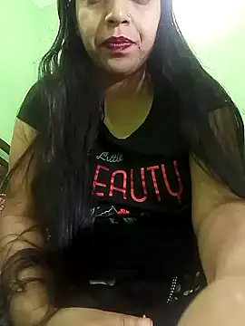 Snapshot of Taniya07 chatting on 01-15-25, 03:39 Taniya07 online show from 01-15-25, 03:39