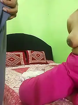 Snapshot of Taniya07 chatting on 01-21-25, 05:49 Taniya07 online show from 01-21-25, 05:49