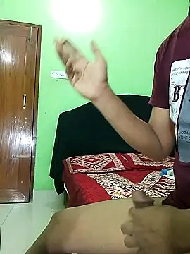 Snapshot of Taniya07 chatting on 02-28-25, 04:43 Taniya07 online show from 02-28-25, 04:43