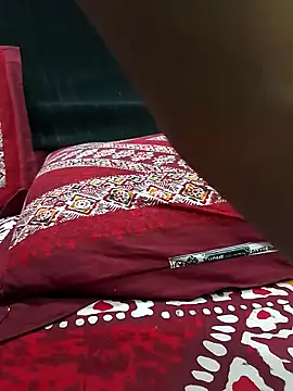 Snapshot of Taniya07 chatting on 03-05-25, 05:18 Taniya07 online show from 03-05-25, 05:18