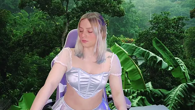 Snapshot of Dolce--Mia---Bianchi__07 chatting on 01-27-25, 05:47 Dolce--Mia---Bianchi  07 online show from 01-27-25, 05:47