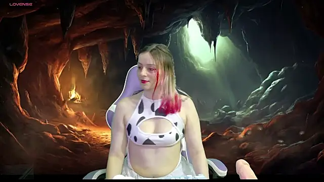 Snapshot of Dolce--Mia---Bianchi__07 chatting on 02-20-25, 01:14 Dolce--Mia---Bianchi  07 online show from 02-20-25, 01:14