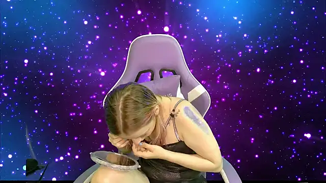 Snapshot of Dolce--Mia---Bianchi__07 chatting on 02-28-25, 05:04 Dolce--Mia---Bianchi  07 online show from 02-28-25, 05:04