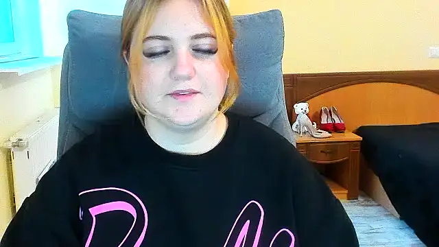 Snapshot of Doliss chatting on 01-22-25, 06:52 Doliss online show from 01-22-25, 06:52