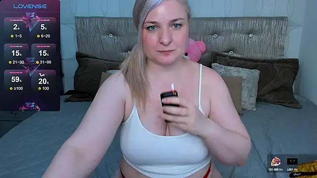 AnnaXCherri online show from 02-14-25, 05:41