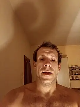 Snapshot of DonCristian chatting on 11-10-25, 10:31 DonCristian online show from 11-10-25, 10:31