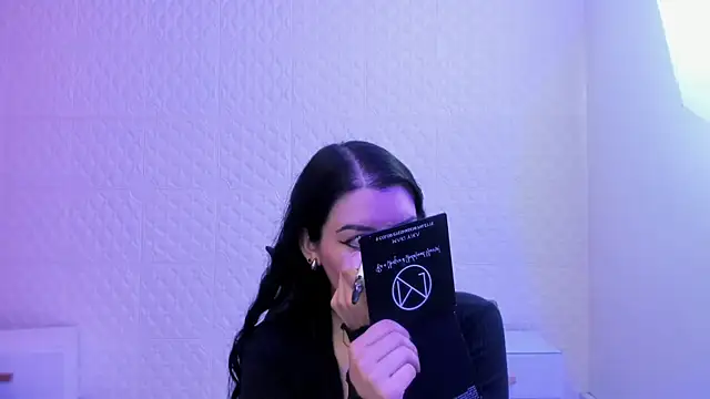 Violetaa diazz online show from 04-25-26, 09:12