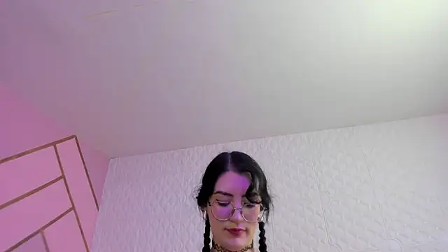 Violetaa diazz online show from 04-28-26, 02:27