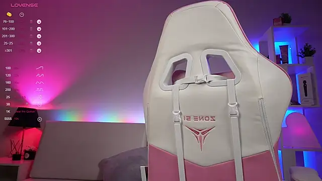 Snapshot of Good_Barbie chatting on 12-14-24, 10:02 Good Barbie online show from 12-14-24, 10:02