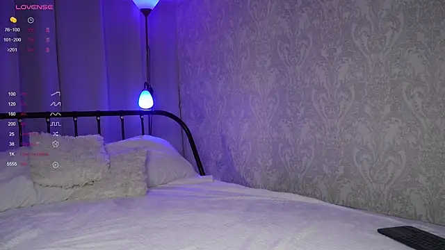 Snapshot of Good_Barbie chatting on 10-09-25, 05:27 Good Barbie online show from 10-09-25, 05:27