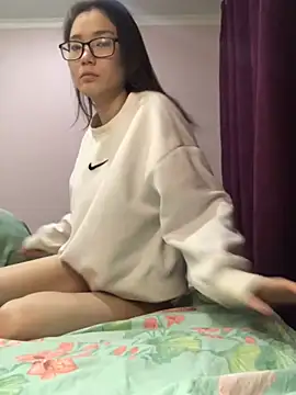 Snapshot of Milka23 chatting on 12-14-24, 01:28 Milka23 online show from 12-14-24, 01:28