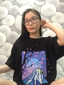 Snapshot of Milka23 chatting on 02-21-25, 12:06 Milka23 online show from 02-21-25, 12:06