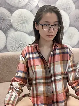 Snapshot of Milka23 chatting on 03-09-25, 08:52 Milka23 online show from 03-09-25, 08:52