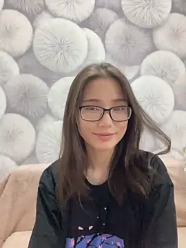 Snapshot of Milka23 chatting on 03-13-25, 07:39 Milka23 online show from 03-13-25, 07:39