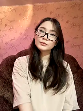 Snapshot of Milka23 chatting on 10-19-25, 03:34 Milka23 online show from 10-19-25, 03:34