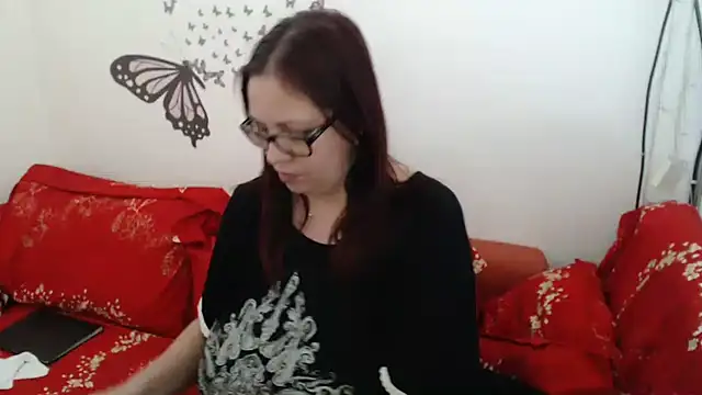 LadyHellene online show from 01-16-25, 02:41